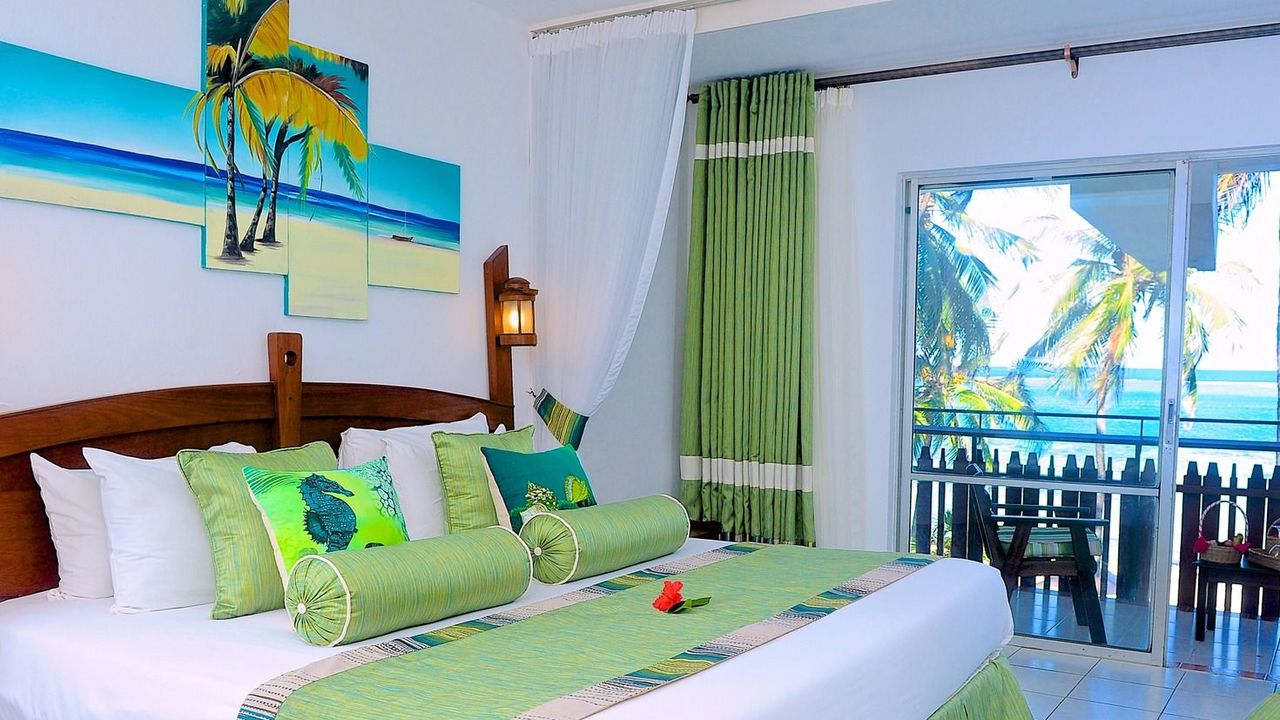 voyager beach resort rooms